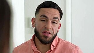 Teen 18+ makes moves on stepaunt Carmela Clutch in taboo fantasy