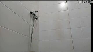 fitness babe ditches junk food for solo ass play