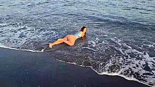 me and anaduro12 got naughty on the beach showing off her big ass