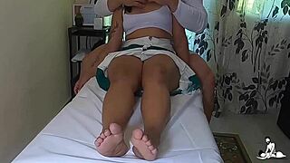 Oh god, I'm screaming and cumming so hard in this tantric massage!