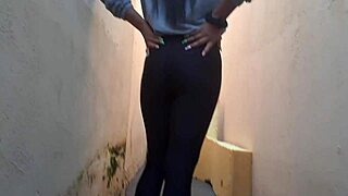 i lov when i see my neice in tite pants, shes so hot on the street