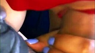 लैटिना टीन सौतेली बेटी सौतेले बाप की कच्ची चुदाई के लिए टाइट