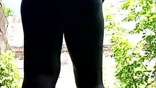 dark skin booty in outdoor action?