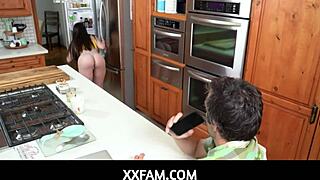 Big Ass Teen 18+ Step By in Family Kitchen - Scarlett Sommers
