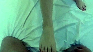 Fucking on Pole Feels So Damn Good!