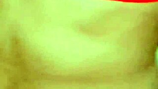 Teasing Indian Milf Rubs Clitty and Wets Thong in Dance