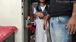 Indian couple fucks hard in homemade video, the boy says in hindi