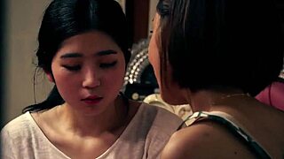 फीमेल कॉलेज स्टूडेंट 2019 सेशन में वाइल्ड मसाज पाती है!