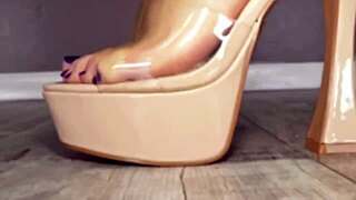 wet teen pussy eating & deepthroat bj with cum swallow