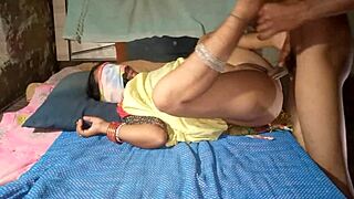 स्टेप सिस्टर सेक्स वीडियो भारतीय देसी लड़की के साथ रॉक्स!