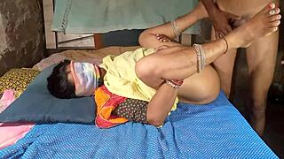 स्टेप सिस्टर सेक्स वीडियो भारतीय देसी लड़की के साथ रॉक्स!