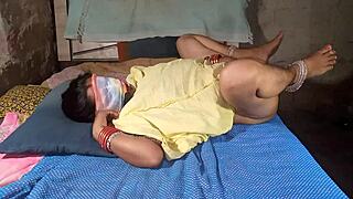 स्टेप सिस्टर सेक्स वीडियो भारतीय देसी लड़की के साथ रॉक्स!