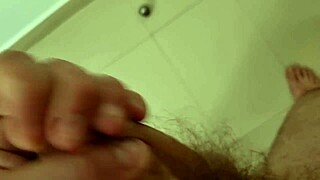 sega con sborrata geme e gode intensa 😈