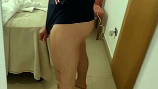 sega con sborrata geme e gode intensa 😈