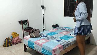 स्टूडेंट और व्होर सिर्फ 18 साल की सेक्सी नैचुरल टिट्स के साथ!