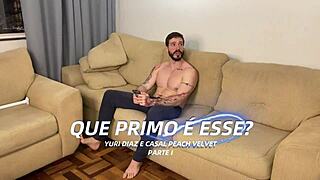 हट वाइफ दोस्त से फ्लर्ट कर रही पति देखता रहा!