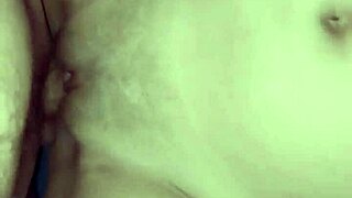 Maestra tiene sexo rico con su estudiante y le pide grabar un video porno