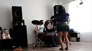 Drummers enticed curvy neighbor with provocative dancing