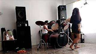 Drummers enticed curvy neighbor with provocative dancing