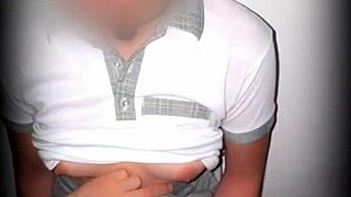 el sexo en el salon se siente mejor, detonan a la muñequita, wow! 😍