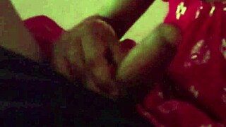 हॉट इंडियन स्टेपमॉम टाइट चूत में जोर से चोदी गई!