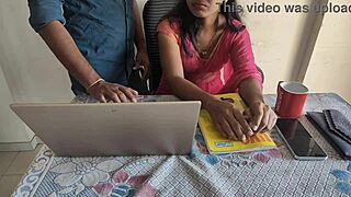Desi Indian Bhabhi gets roughly banged while working in the office