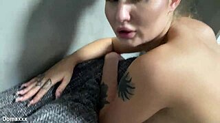 school girl tries full-on camera sex for the first time ever 😜