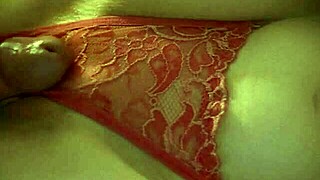 मेरे बडी ने मेरी पैंटी साइड कर दी और हार्ड फक किया!