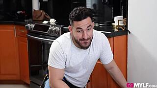 Hey cutie, are you ready to get naughty with your hot teacher tonight?