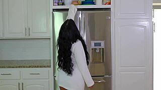 i cant get enough of busty ivy coming back for more