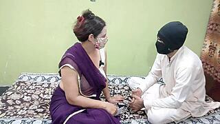 Yo, Pakistani hot bhabhi got fucked for a love letter, clear Hindi audio 😍