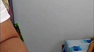 sexo casero con mi hijastra virgen de 18 años 😍