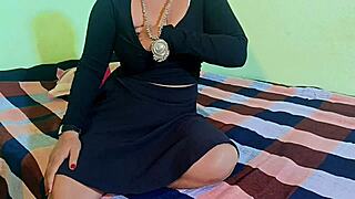 Horny Desi Unsatisfied Girl Got Deepthroat Fucking With Her Boyfriend Bbc