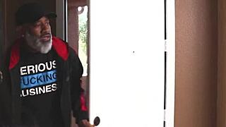 Lucky Shaun Dam Meets College Masseuse Maxine X