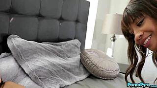 Gia Derza And September Reign Eat Pussy