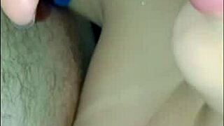 I FUCK MY GIRLFRIEND FROM THE SIDE WITHOUT A CONDOM