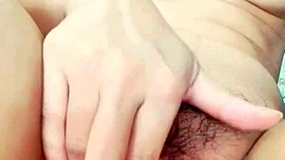 omg this vietnamese nurse is so hot and wet for her patient 😍💦