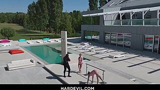 mia splits wide alexa flexes in acrobatic anal 3some 🍑🔥💦